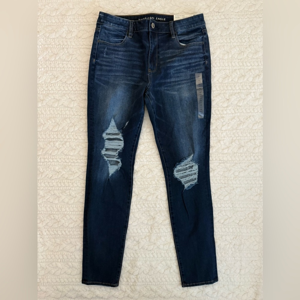 Stylish Distressed American Eagle brand Skinny Jeans size 14 long